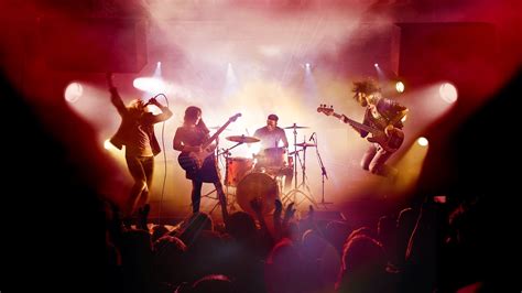 ¿Ready para Ritmos Explosivos? ¡Rock Band 4 te espera con un concierto épico!